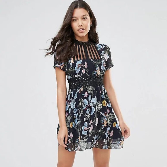 Foxiedox Juniper Floral high neck minidress Anthro - Picture 7 of 12